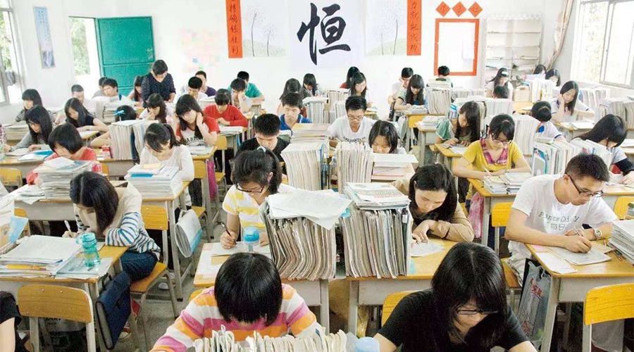瘋傳高三朋友圈的學霸復習計劃，你有嗎？